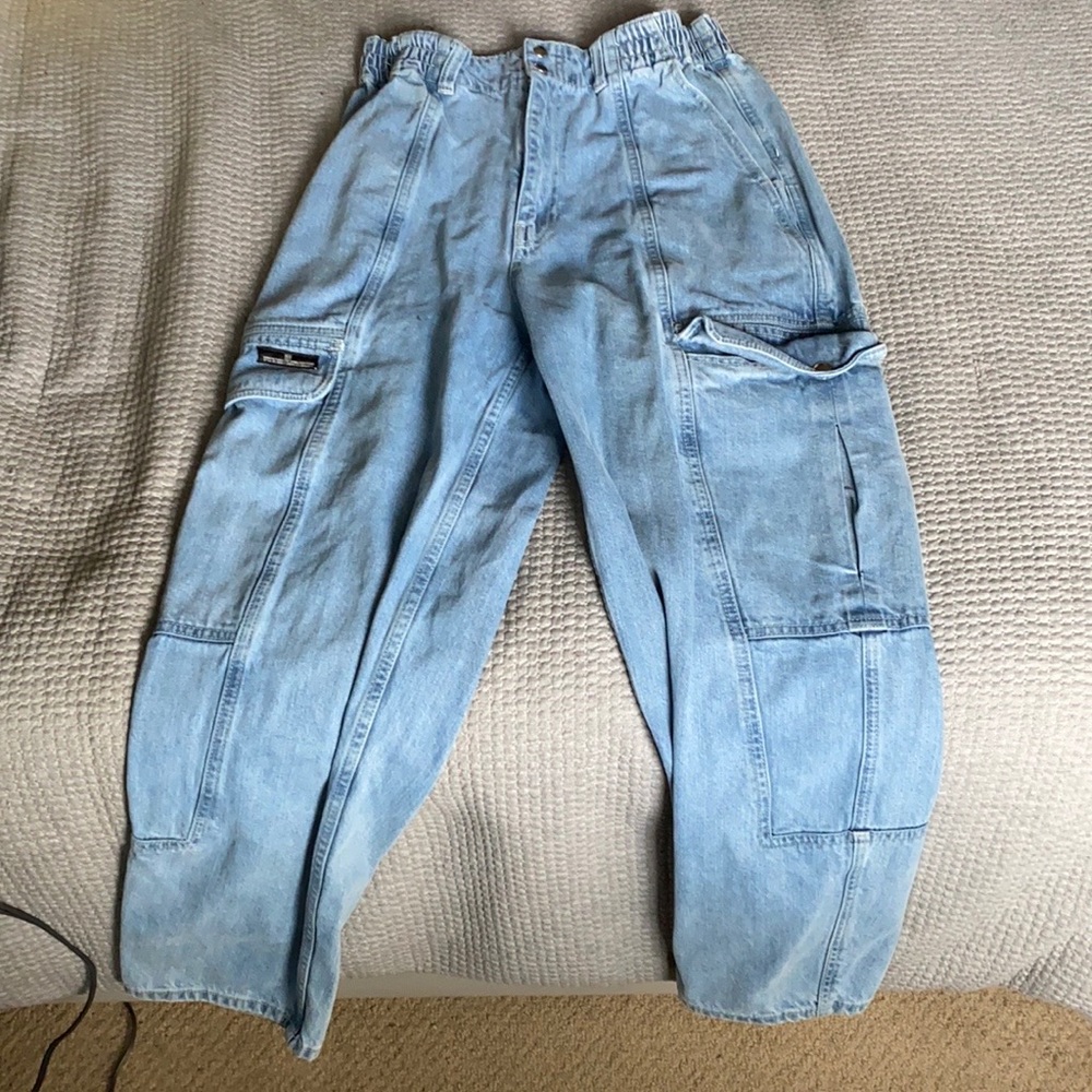 Wide leg cargo jeans